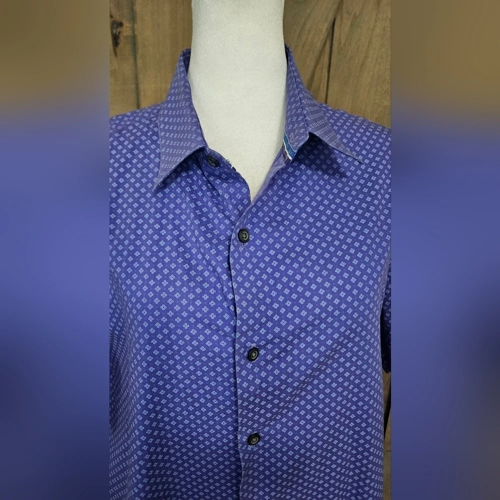 BANANA REPUBLIC Short Sleeve Cotton Stretch Button Up Shirt. Blue/purple. Size L